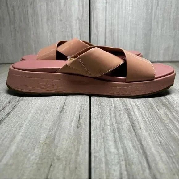UGG Emily Pink Cross Strap Strappy Sandal Patent Leather 1107896 Womens Size 10 - Picture 5 of 8